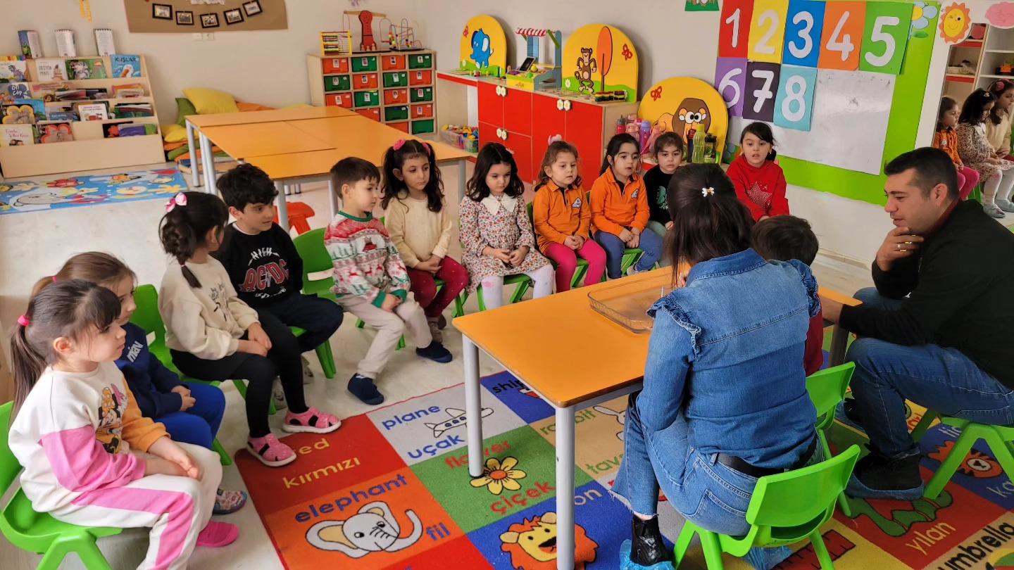 Kurumumuzdan Kareler