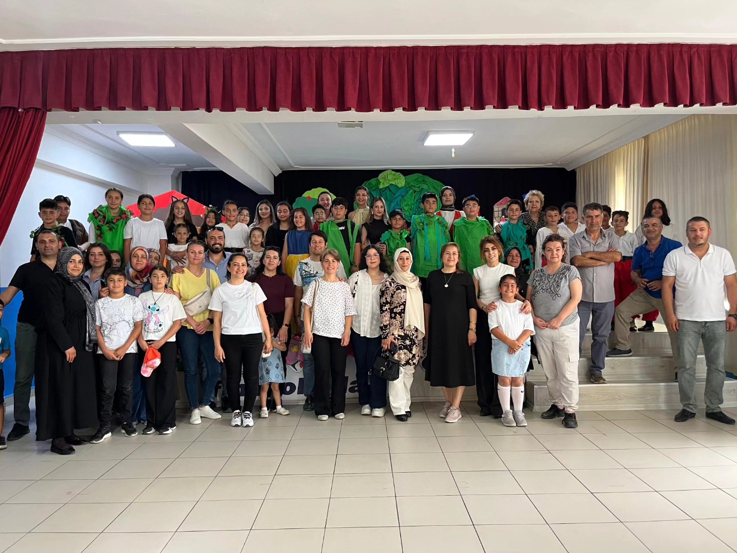 Kurumumuzdan Kareler