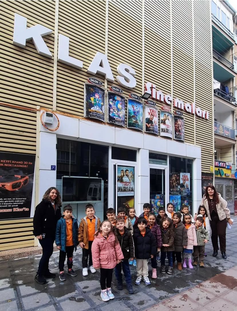 Kurumumuzdan Kareler